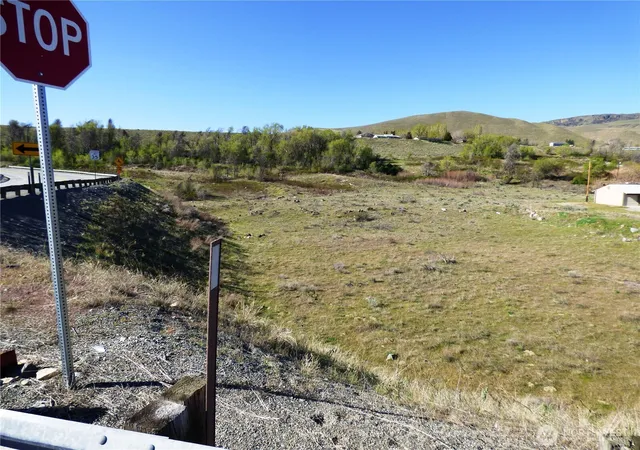 Photo 3 of Land for sale at 0 Tacoma Ave, Bridgeport, WA 98813 | MLS# NWM2534311 | Listing updated on 2026-09-21