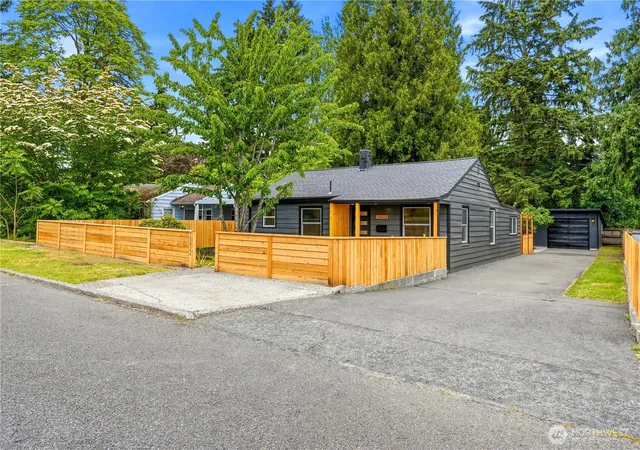 Photo 2 of Single family home for sale at 15822 26th Avenue Ne, Shoreline, WA 98155 | MLS# NWM2534316 | Listing updated on 2026-09-30