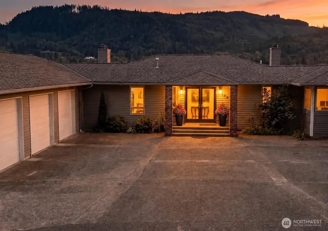 Photo 3 of Single family home for sale at 18064 Mariposa Ln, Mount Vernon, WA 98274 | MLS# NWM2534410 | Listing updated on 2026-09-26