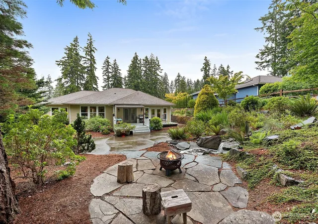 Photo 1 of Sale Pending at 321 E Fairway Dr, Allyn, WA 98524 | MLS# NWM2534444 | Listing updated on 2026-09-23