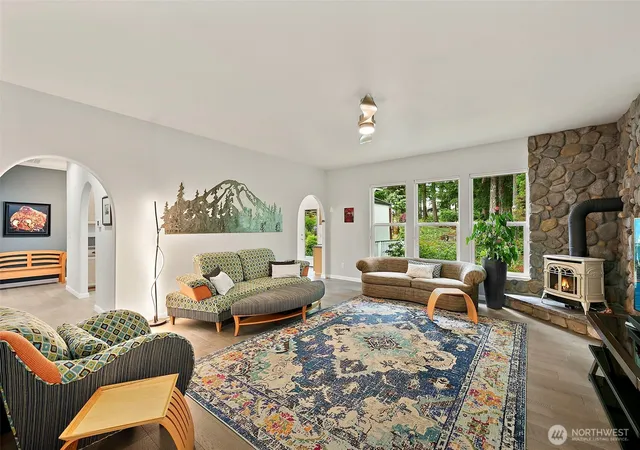 Photo 3 of Sale Pending at 321 E Fairway Dr, Allyn, WA 98524 | MLS# NWM2534444 | Listing updated on 2026-09-23