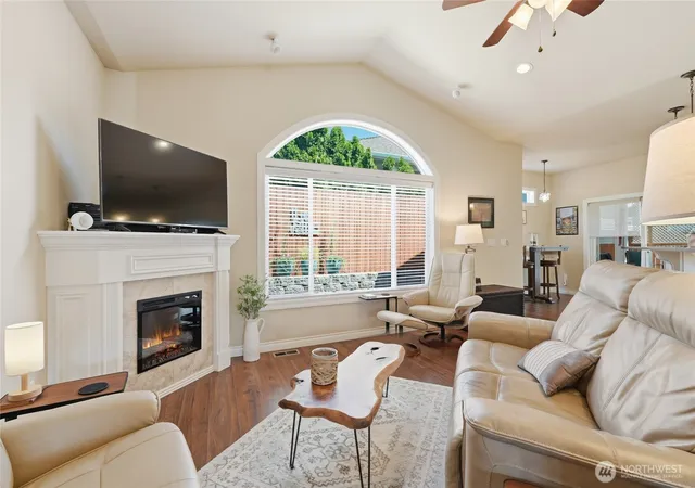 Photo 4 of Sale Pending at 404 Ridgewood Dr, Manson, WA 98831 | MLS# NWM2534499 | Listing updated on 2026-09-25