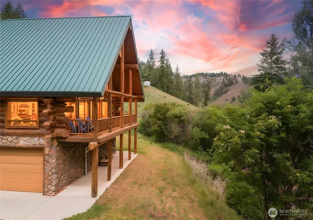 Photo 3 of Single family home for sale at 9350 N Fork Rd, Cashmere, WA 98815 | MLS# NWM2534616 | Listing updated on 2026-09-21
