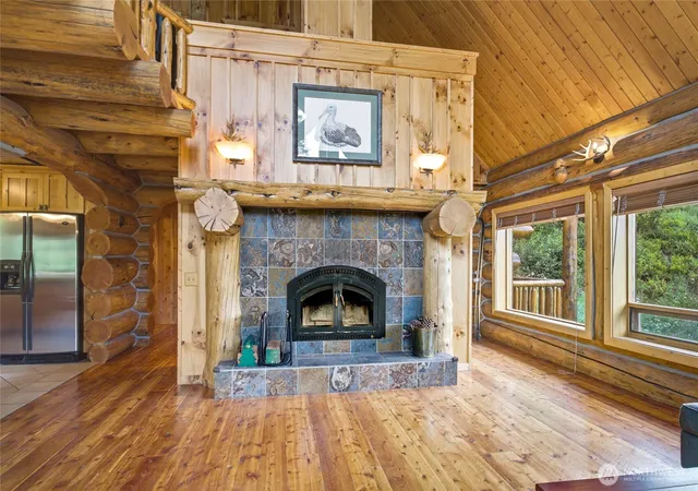 Photo 4 of Single family home for sale at 9350 N Fork Rd, Cashmere, WA 98815 | MLS# NWM2534616 | Listing updated on 2026-09-21