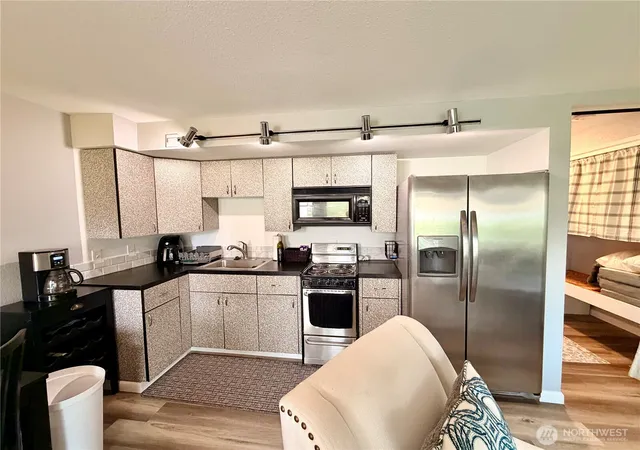 Photo 3 of Condo for sale at 8903 Crescent Bar Rd #177, Quincy, WA 98848 | MLS# NWM2534657 | Listing updated on 2026-09-21