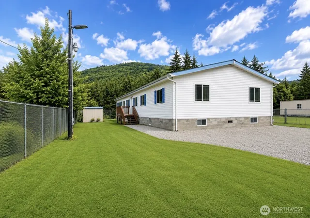 Photo 2 of Manufactured home for sale at 8375 Golden Valley Blvd, Maple Falls, WA 98266 | MLS# NWM2534699 | Listing updated on 2026-09-21