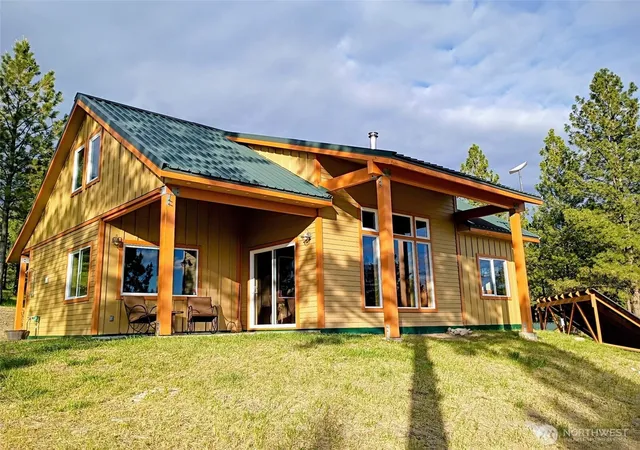 Photo 1 of Single family home for sale at 359 Bandtman Rd, Tonasket, WA 98855 | MLS# NWM2534704 | Listing updated on 2026-09-21