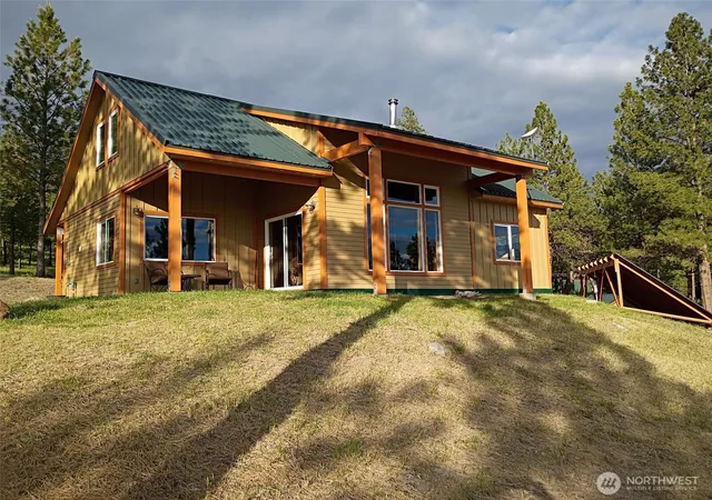 Photo 4 of Single family home for sale at 359 Bandtman Rd, Tonasket, WA 98855 | MLS# NWM2534704 | Listing updated on 2026-09-21