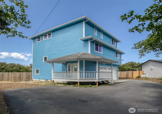Photo 1 of Single family home for sale at 251 Ocean Shrs Blvd Sw, Ocean Shores, WA 98569 | MLS# NWM2534735 | Listing updated on 2026-09-21
