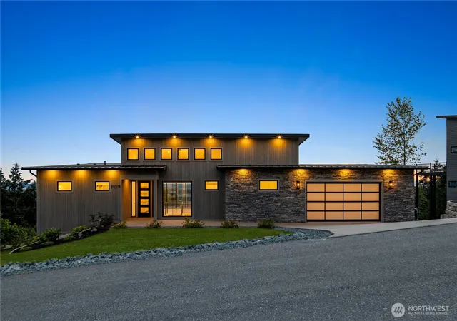 Photo 4 of Single family home for sale at 20519 Benson Ridge Ln, Mount Vernon, WA 98274 | MLS# NWM2534770 | Listing updated on 2026-09-21