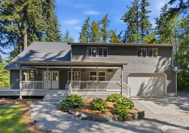 Photo 3 of Pending - Backup Offer Requested at 217 197th Avenue Ct E, Lake Tapps, WA 98391 | MLS# NWM2534874 | Listing updated on 2026-09-21