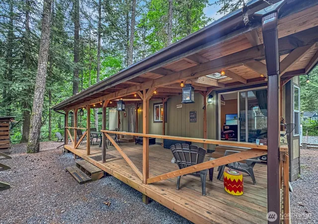 Photo 3 of Manufactured home for sale at 169 1 Fireside Lodge Cir, Deming, WA 98244 | MLS# NWM2534906 | Listing updated on 2026-09-21