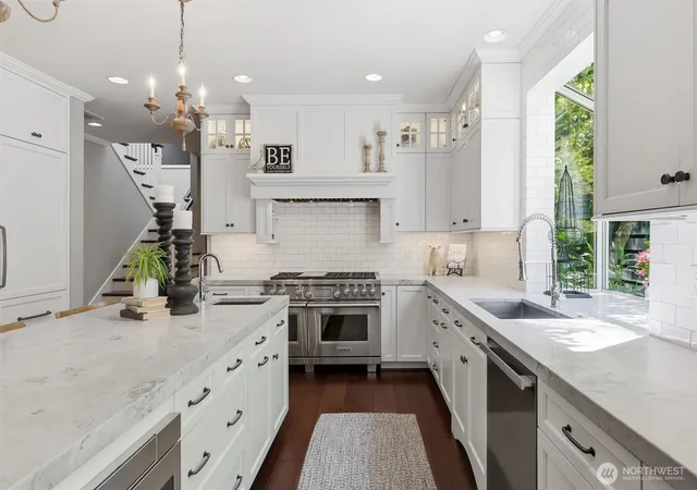 Photo 4 of Single family home for sale at 25817 SE 31st Place, Sammamish, WA 98075 | MLS# NWM2534909 | Listing updated on 2026-10-03