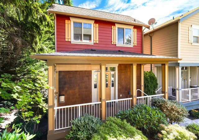 Photo 1 of Single family home for sale at 6625 Sw 198th Place, Lynnwood, WA 98036 | MLS# NWM2534919 | Listing updated on 2026-09-22