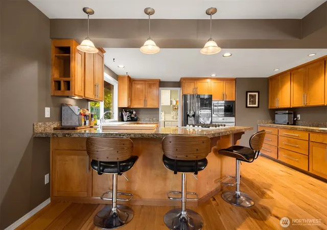 Photo 4 of Sale Pending at 14211 SE 162nd Place, Renton, WA 98058 | MLS# NWM2534930 | Listing updated on 2026-09-25