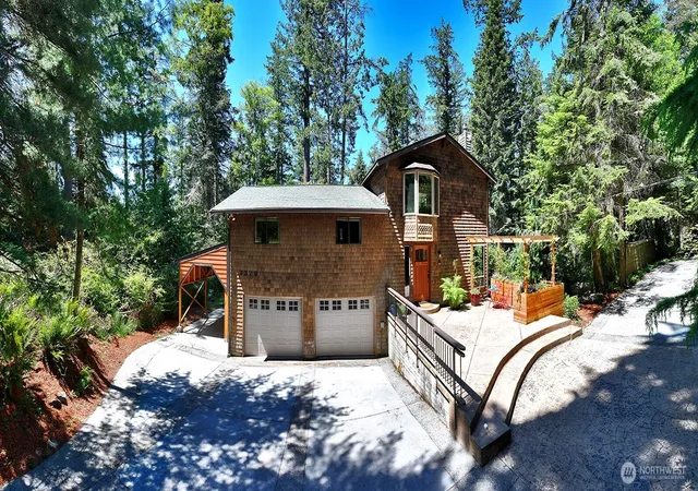 Photo 1 of Single family home for sale at 3370 E Harbor Rd, Langley, WA 98260 | MLS# NWM2534975 | Listing updated on 2026-09-21
