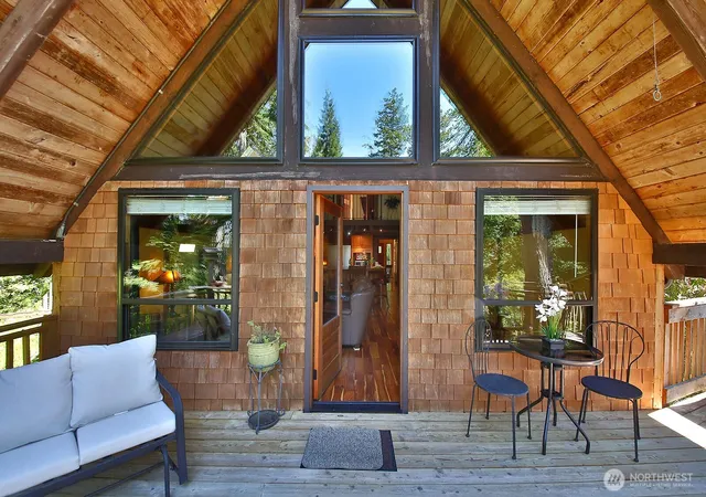 Photo 4 of Single family home for sale at 3370 E Harbor Rd, Langley, WA 98260 | MLS# NWM2534975 | Listing updated on 2026-09-21