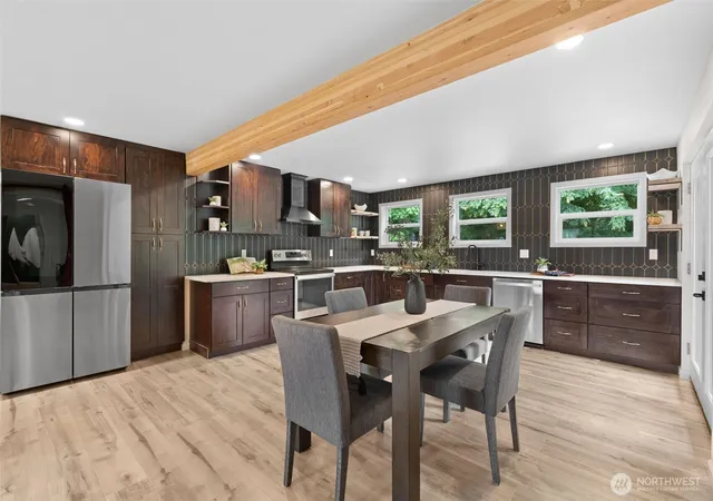Photo 3 of Single family home for sale at 31 SE Campfire Ct, Shelton, WA 98584 | MLS# NWM2534984 | Listing updated on 2026-09-21