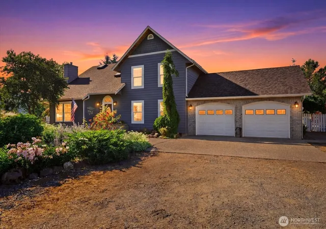 Photo 2 of Single family home for sale at 22285 Cully Rd, Sedro Woolley, WA 98284 | MLS# NWM2535027 | Listing updated on 2026-10-01