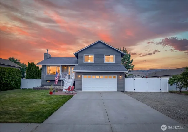 Photo 1 of Single family home for sale at 2386 Fancher Fld Rd, East Wenatchee, WA 98802 | MLS# NWM2535038 | Listing updated on 2026-09-24