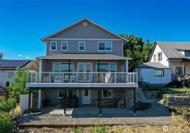 Photo 2 of Single family home for sale at 534 Dewberry Ave E, Omak, WA 98841 | MLS# NWM2535047 | Listing updated on 2026-09-21