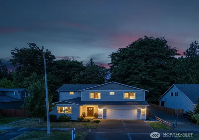 Photo 2 of Single family home for sale at 7129 Munn Lake Dr Se, Tumwater, WA 98501 | MLS# NWM2535053 | Listing updated on 2026-09-24