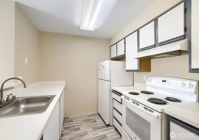 Photo 3 of Condo for sale at 215 100th Street Sw #B-204, Everett, WA 98204 | MLS# NWM2535058 | Listing updated on 2026-09-30