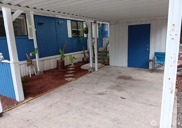 Photo 4 of Manufactured home for sale at 3060 NE Mcwilliams Rd #108, Bremerton, WA 98311 | MLS# NWM2535059 | Listing updated on 2026-09-21