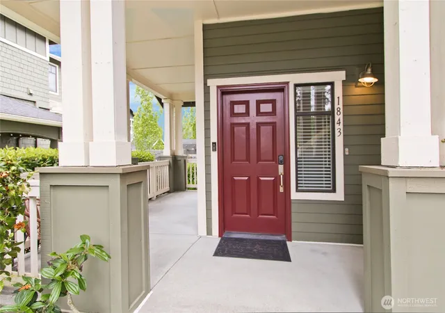 Photo 2 of Townhouse for sale at 1843 Ne Kenyon Ct, Issaquah, WA 98029 | MLS# NWM2535117 | Listing updated on 2026-10-02