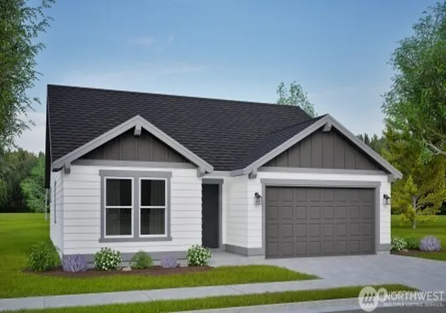 Photo 1 of Sale Pending at 2007 N Oak Rd, Moses Lake, WA 98837 | MLS# NWM2535125 | Listing updated on 2026-10-01