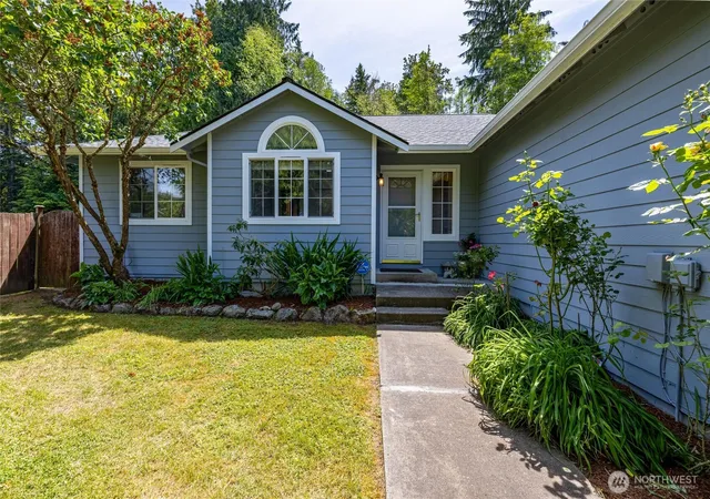 Photo 3 of Single family home for sale at 15515 88th Drive NW, Stanwood, WA 98292 | MLS# NWM2535143 | Listing updated on 2026-09-21