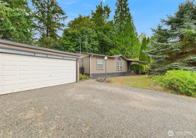 Photo 2 of Manufactured home for sale at 11540 6th Avenue Se, Olympia, WA 98513 | MLS# NWM2535161 | Listing updated on 2026-09-24