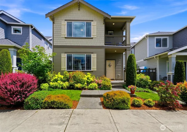 Photo 1 of Single family home for sale at 32467 Tolmie Ln, Black Diamond, WA 98010 | MLS# NWM2535178 | Listing updated on 2026-10-01