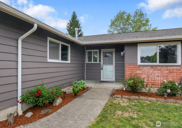 Photo 1 of Single family home for sale at 24415 14th Avenue S, Des Moines, WA 98198 | MLS# NWM2535202 | Listing updated on 2026-10-02