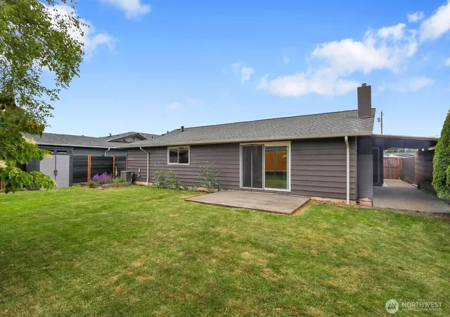 Photo 3 of Single family home for sale at 24415 14th Avenue S, Des Moines, WA 98198 | MLS# NWM2535202 | Listing updated on 2026-10-02