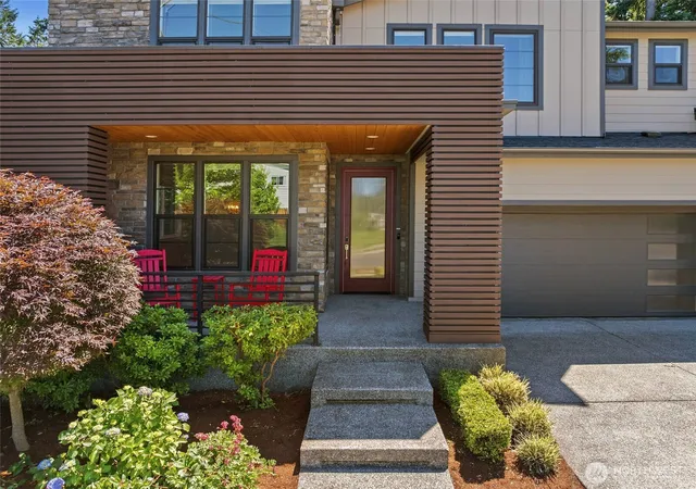Photo 3 of Single family home for sale at 9307 Ne 173rd Street, Bothell, WA 98011 | MLS# NWM2535278 | Listing updated on 2026-10-02