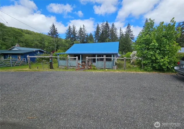 Photo 1 of Single family home for sale at 170 Bloedel Blvd W, Beaver, WA 98305 | MLS# NWM2535338 | Listing updated on 2026-09-21