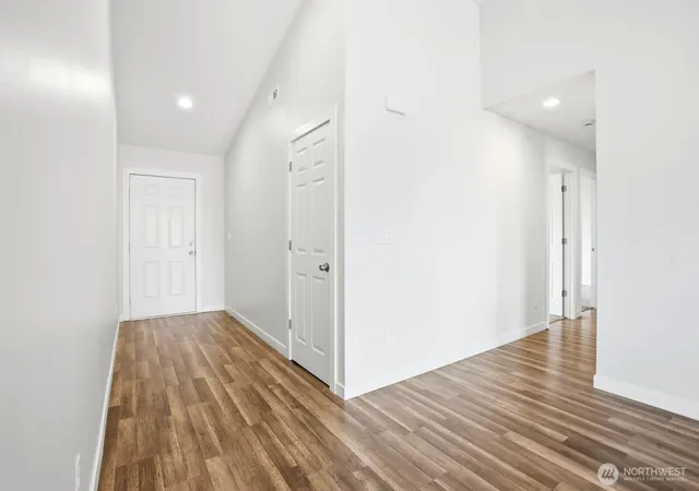 Photo 4 of Single family home for sale at 8003 Westbrook Ave, Yakima, WA 98908 | MLS# NWM2535354 | Listing updated on 2026-09-21