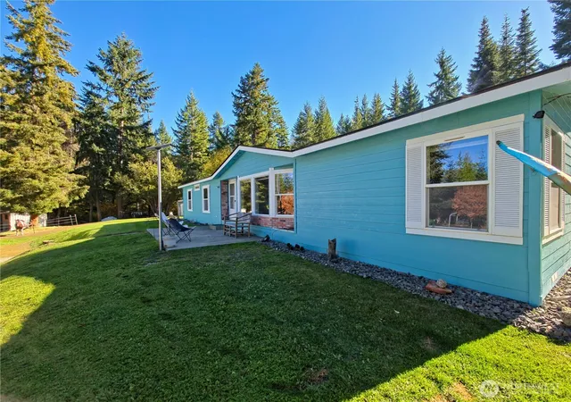 Photo 3 of Manufactured home for sale at 91 Tillman Crk Rd, Cle Elum, WA 98922 | MLS# NWM2535371 | Listing updated on 2026-09-21