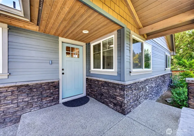 Photo 2 of House for sale at 11605 67th Avenue E, Puyallup, WA 98373 | MLS# NWM2535378 | Listing updated on 2026-09-21