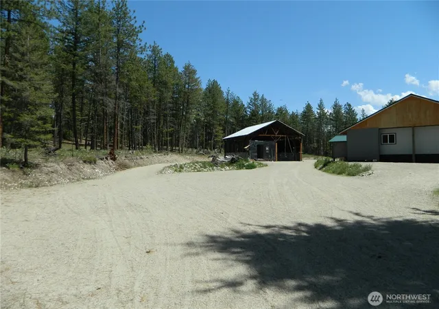 Photo 2 of Manufactured home for sale at 16 Summit Lake Rd, Tonasket, WA 98855 | MLS# NWM2535379 | Listing updated on 2026-09-21