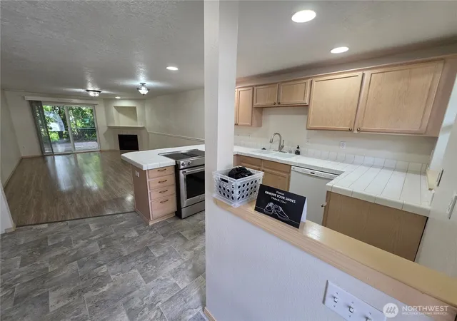 Photo 3 of Sale Pending at 4000 NE 109th Avenue #175, Vancouver, WA 98682 | MLS# NWM2535395 | Listing updated on 2026-09-25