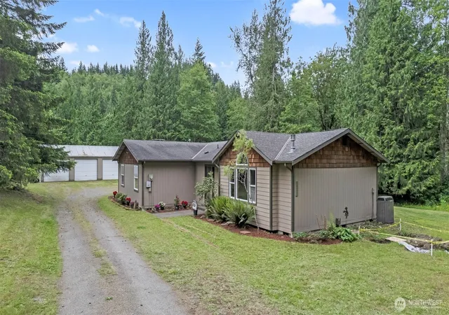 Photo 2 of Single family home for sale at 39322 310th Avenue Se, Enumclaw, WA 98022 | MLS# NWM2535420 | Listing updated on 2026-09-21