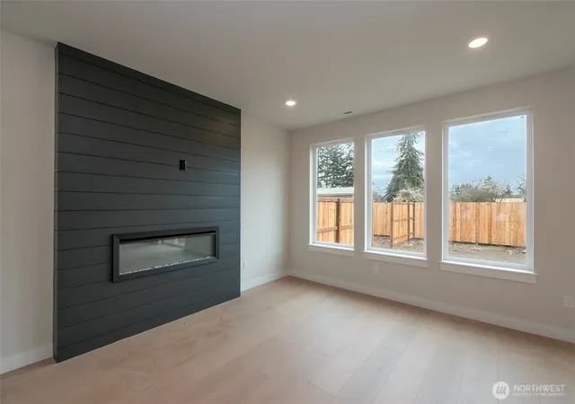 Photo 4 of Condo for sale at 44 Sussex Ct, Sequim, WA 98382 | MLS# NWM2535449 | Listing updated on 2026-09-23