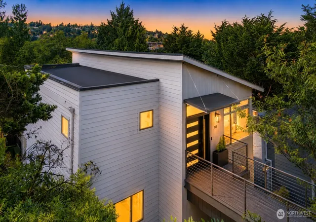 Photo 1 of Sale Pending at 311 34th Avenue E, Seattle, WA 98112 | MLS# NWM2535453 | Listing updated on 2026-09-25