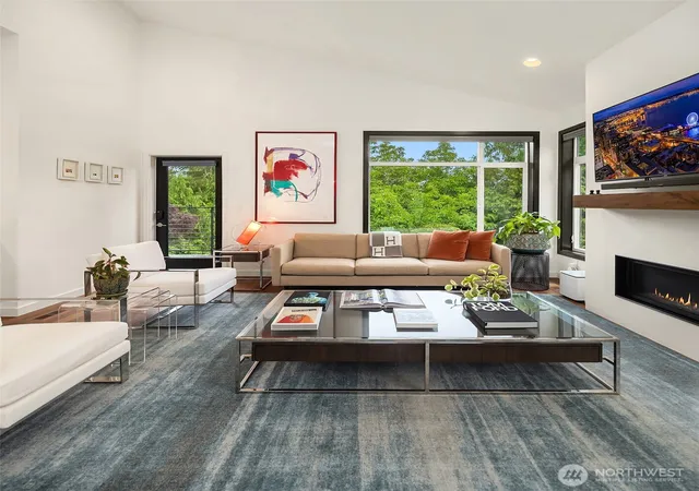 Photo 3 of Sale Pending at 311 34th Avenue E, Seattle, WA 98112 | MLS# NWM2535453 | Listing updated on 2026-09-25