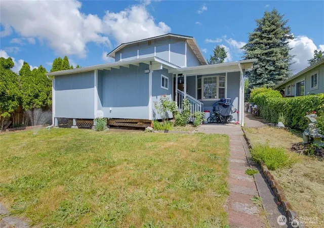 Photo 3 of Single family home for sale at 7412 E East St, Tacoma, WA 98404 | MLS# NWM2535491 | Listing updated on 2026-09-21