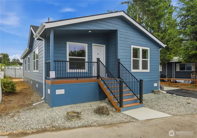 Photo 2 of Manufactured home for sale at 1510 Maple Ln #5, Kent, WA 98030 | MLS# NWM2535529 | Listing updated on 2026-09-21
