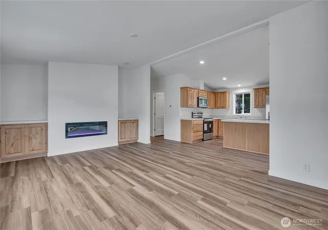 Photo 4 of Manufactured home for sale at 1510 Maple Ln #5, Kent, WA 98030 | MLS# NWM2535529 | Listing updated on 2026-09-21