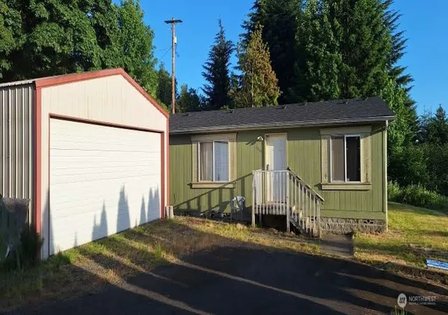 Photo 1 of Manufactured home for sale at 1009 Ne Soland Ct, Winlock, WA 98596 | MLS# NWM2535534 | Listing updated on 2026-09-25